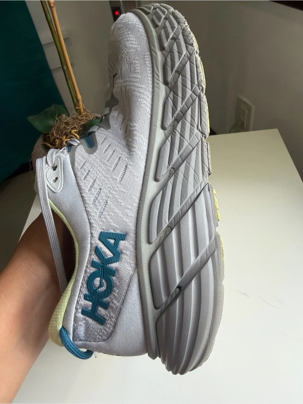 Hoka One One Gaviota 4 Men's Size 10.5 D Running Shoes Grey